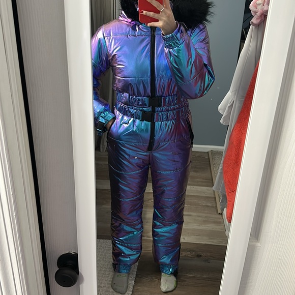 Dolls Kill - AURORA BEAM HOLOGRAPHIC SNOWSUIT - Picture 2 of 2